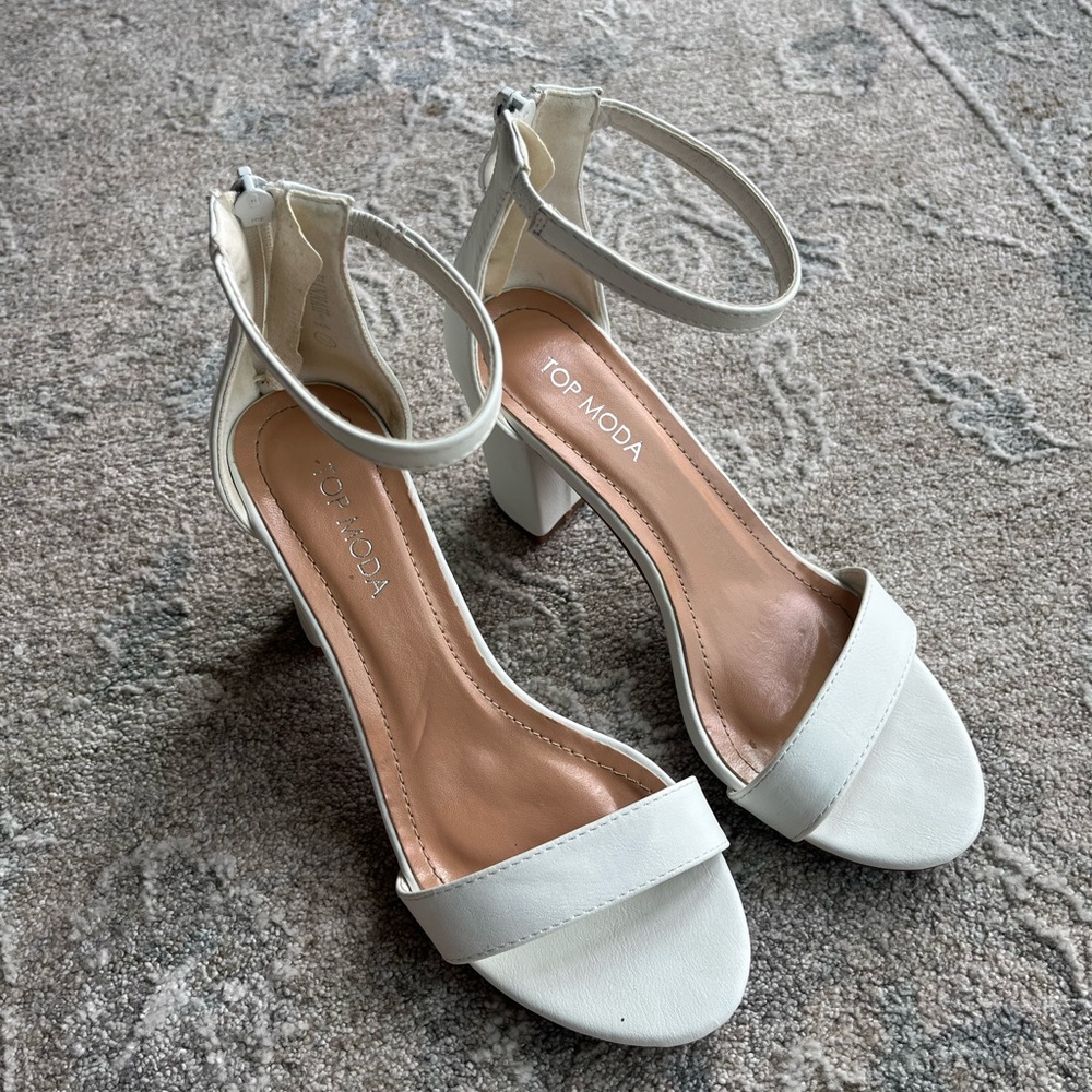 TOP Moda Women's Cream Heeled Sandals